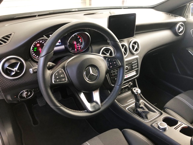 MERCEDES A 200D